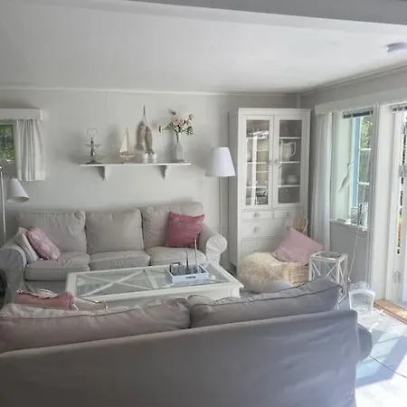 Drommested For Idylliske Dager Skjoldastraumen